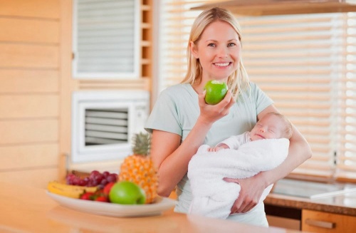 Питание кормящей мамы: что влияет на качество грудного молока. 